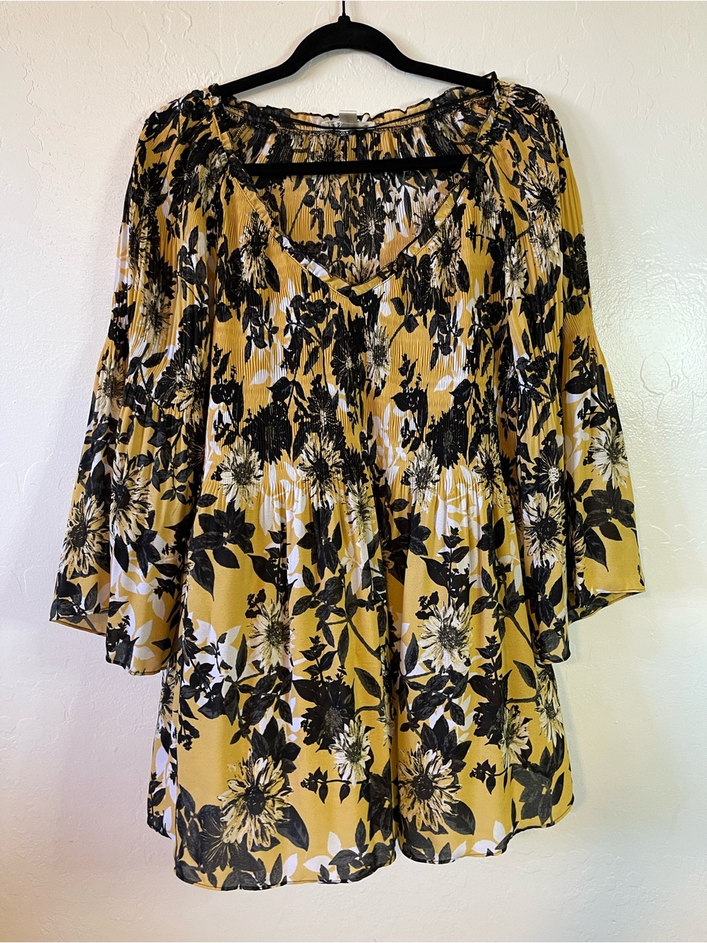 Spense Yellow and Black Floral Blouse